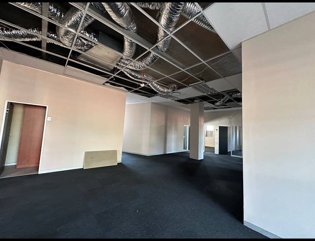 960M² OFFICE TO LET IN HIGHVELD TECHNOPARK